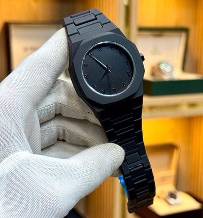 Aura Quartz Watch – Sleek Black, Lightweight Design with Arabic Numerals